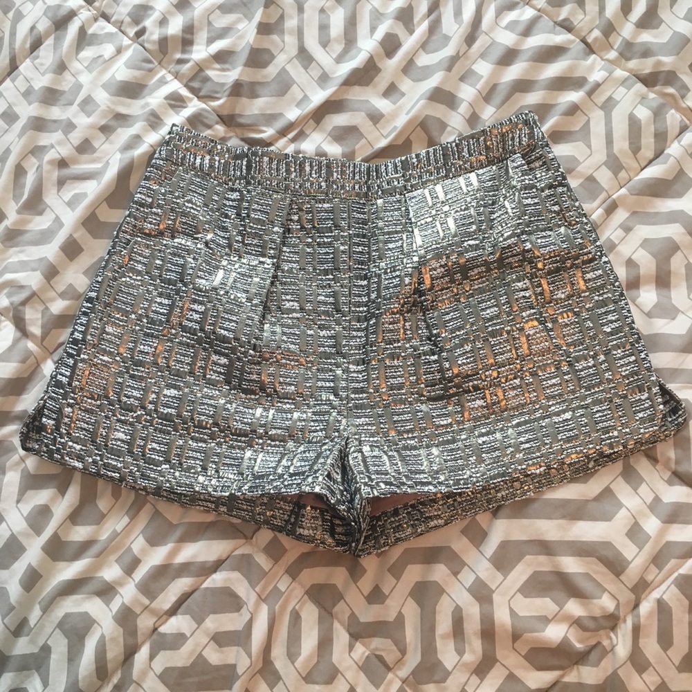 ✨SALE NWT Gold Embellished Two Piece Set Host Pick - Picture 3 of 8